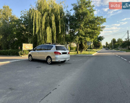 Сірий Тойота Авенсіс Версо, об'ємом двигуна 2 л та пробігом 250 тис. км за 5100 $, фото 19 на Automoto.ua