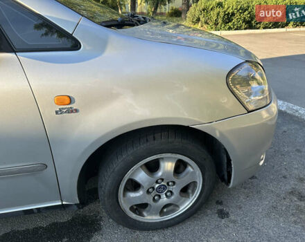 Сірий Тойота Авенсіс Версо, об'ємом двигуна 2 л та пробігом 250 тис. км за 5100 $, фото 17 на Automoto.ua