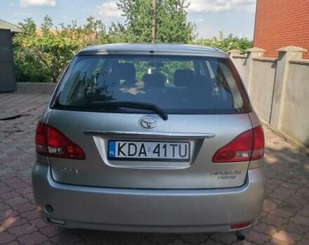 Сірий Тойота Авенсіс Версо, об'ємом двигуна 2 л та пробігом 282 тис. км за 3800 $, фото 3 на Automoto.ua