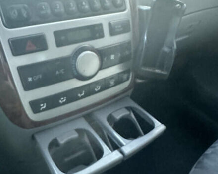 Сірий Тойота Авенсіс Версо, об'ємом двигуна 2 л та пробігом 250 тис. км за 5100 $, фото 51 на Automoto.ua