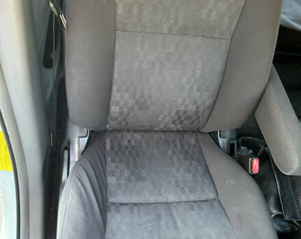 Сірий Тойота Авенсіс Версо, об'ємом двигуна 2 л та пробігом 250 тис. км за 5100 $, фото 12 на Automoto.ua