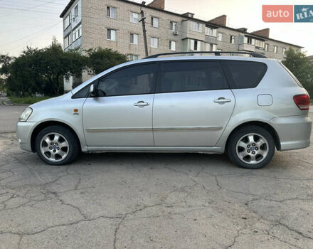 Сірий Тойота Авенсіс Версо, об'ємом двигуна 2 л та пробігом 250 тис. км за 5100 $, фото 34 на Automoto.ua