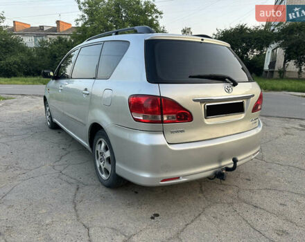 Сірий Тойота Авенсіс Версо, об'ємом двигуна 2 л та пробігом 250 тис. км за 5100 $, фото 36 на Automoto.ua