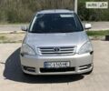 Серый Тойота Авенсис Версо, объемом двигателя 2 л и пробегом 330 тыс. км за 5450 $, фото 3 на Automoto.ua