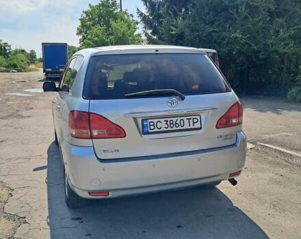 Сірий Тойота Авенсіс Версо, об'ємом двигуна 2 л та пробігом 416 тис. км за 5000 $, фото 2 на Automoto.ua
