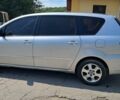 Сірий Тойота Авенсіс Версо, об'ємом двигуна 2 л та пробігом 416 тис. км за 5000 $, фото 8 на Automoto.ua