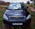 Сірий Тойота Авенсіс Версо, об'ємом двигуна 2 л та пробігом 290 тис. км за 3700 $, фото 1 на Automoto.ua