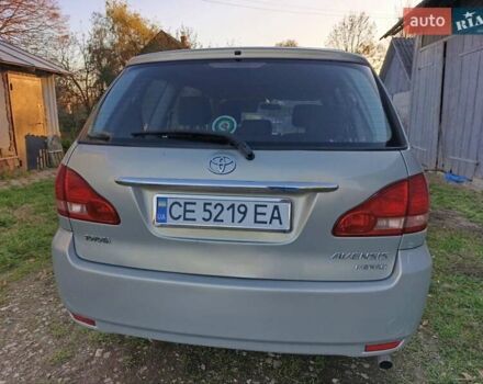 Серый Тойота Авенсис Версо, объемом двигателя 2 л и пробегом 370 тыс. км за 5500 $, фото 3 на Automoto.ua