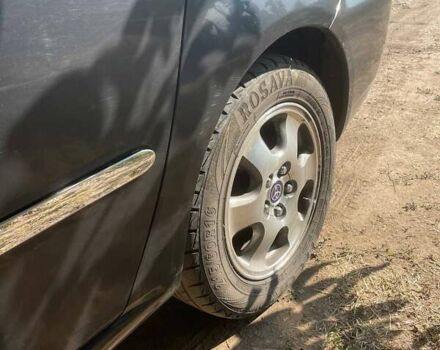 Сірий Тойота Авенсіс Версо, об'ємом двигуна 2 л та пробігом 470 тис. км за 6500 $, фото 15 на Automoto.ua