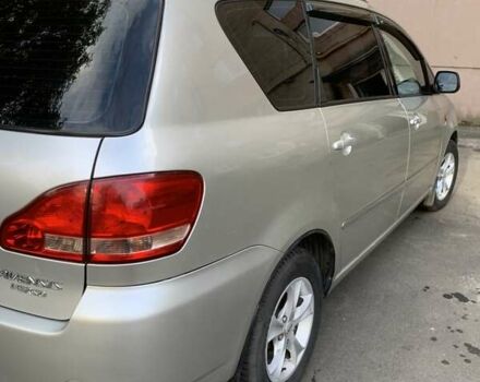 Серый Тойота Авенсис Версо, объемом двигателя 2 л и пробегом 256 тыс. км за 5500 $, фото 8 на Automoto.ua