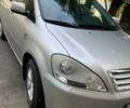 Серый Тойота Авенсис Версо, объемом двигателя 2 л и пробегом 256 тыс. км за 5500 $, фото 4 на Automoto.ua