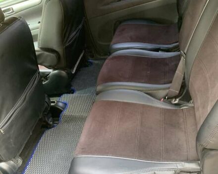 Серый Тойота Авенсис Версо, объемом двигателя 2 л и пробегом 256 тыс. км за 5500 $, фото 13 на Automoto.ua