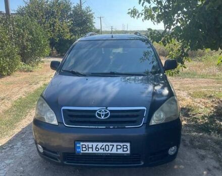 Сірий Тойота Авенсіс Версо, об'ємом двигуна 2 л та пробігом 470 тис. км за 6500 $, фото 1 на Automoto.ua