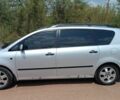 Сірий Тойота Авенсіс Версо, об'ємом двигуна 2 л та пробігом 311 тис. км за 6000 $, фото 1 на Automoto.ua
