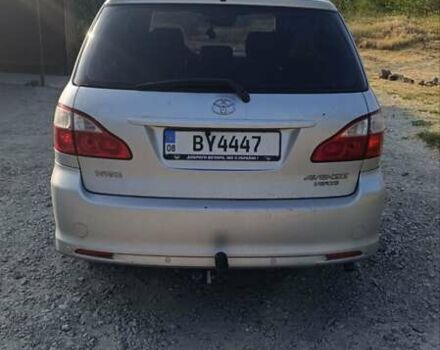 Серый Тойота Авенсис Версо, объемом двигателя 2 л и пробегом 231 тыс. км за 6300 $, фото 3 на Automoto.ua