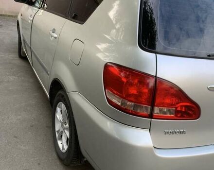 Серый Тойота Авенсис Версо, объемом двигателя 2 л и пробегом 256 тыс. км за 5500 $, фото 10 на Automoto.ua