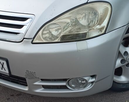 Сірий Тойота Авенсіс Версо, об'ємом двигуна 2 л та пробігом 388 тис. км за 5200 $, фото 6 на Automoto.ua