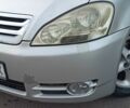 Сірий Тойота Авенсіс Версо, об'ємом двигуна 2 л та пробігом 388 тис. км за 5200 $, фото 6 на Automoto.ua