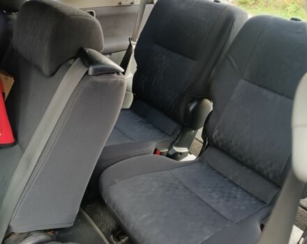 Сірий Тойота Авенсіс Версо, об'ємом двигуна 2 л та пробігом 388 тис. км за 5200 $, фото 13 на Automoto.ua