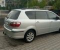 Сірий Тойота Авенсіс Версо, об'ємом двигуна 2 л та пробігом 400 тис. км за 5000 $, фото 2 на Automoto.ua