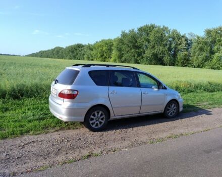 Серый Тойота Авенсис Версо, объемом двигателя 2 л и пробегом 2 тыс. км за 5000 $, фото 11 на Automoto.ua