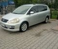Сірий Тойота Авенсіс Версо, об'ємом двигуна 2 л та пробігом 400 тис. км за 5000 $, фото 1 на Automoto.ua