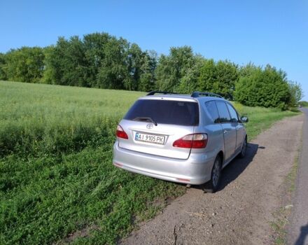 Серый Тойота Авенсис Версо, объемом двигателя 2 л и пробегом 2 тыс. км за 5000 $, фото 10 на Automoto.ua