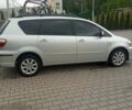 Сірий Тойота Авенсіс Версо, об'ємом двигуна 2 л та пробігом 400 тис. км за 5000 $, фото 1 на Automoto.ua