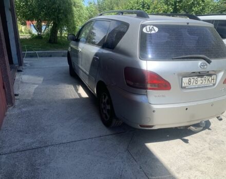 Сірий Тойота Авенсіс Версо, об'ємом двигуна 2 л та пробігом 712 тис. км за 3000 $, фото 3 на Automoto.ua