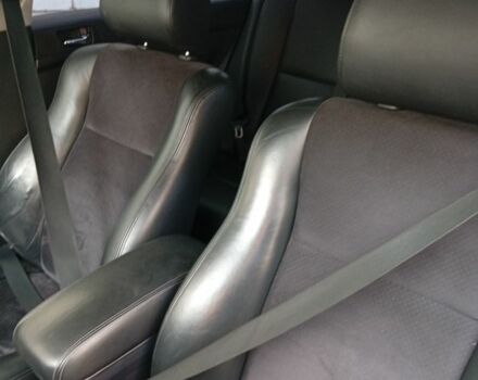 Серый Тойота Авенсис Версо, объемом двигателя 2 л и пробегом 407 тыс. км за 1903 $, фото 4 на Automoto.ua