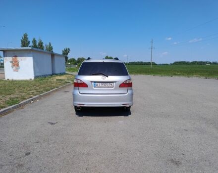 Сірий Тойота Авенсіс Версо, об'ємом двигуна 2 л та пробігом 2 тис. км за 5000 $, фото 1 на Automoto.ua
