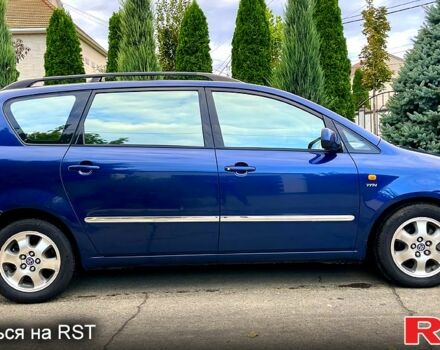 Синий Тойота Авенсис Версо, объемом двигателя 2 л и пробегом 230 тыс. км за 4999 $, фото 2 на Automoto.ua