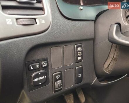 Синій Тойота Авенсіс Версо, об'ємом двигуна 2 л та пробігом 337 тис. км за 5000 $, фото 10 на Automoto.ua