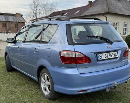Синій Тойота Авенсіс Версо, об'ємом двигуна 2 л та пробігом 337 тис. км за 5000 $, фото 2 на Automoto.ua