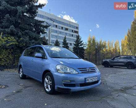 Синий Тойота Авенсис Версо, объемом двигателя 2 л и пробегом 336 тыс. км за 5350 $, фото 26 на Automoto.ua