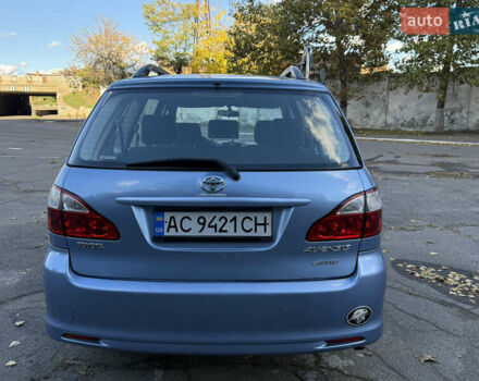 Синий Тойота Авенсис Версо, объемом двигателя 2 л и пробегом 336 тыс. км за 5350 $, фото 19 на Automoto.ua