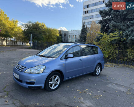 Синий Тойота Авенсис Версо, объемом двигателя 2 л и пробегом 336 тыс. км за 5350 $, фото 24 на Automoto.ua