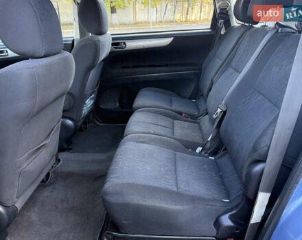 Синий Тойота Авенсис Версо, объемом двигателя 2 л и пробегом 336 тыс. км за 5350 $, фото 10 на Automoto.ua