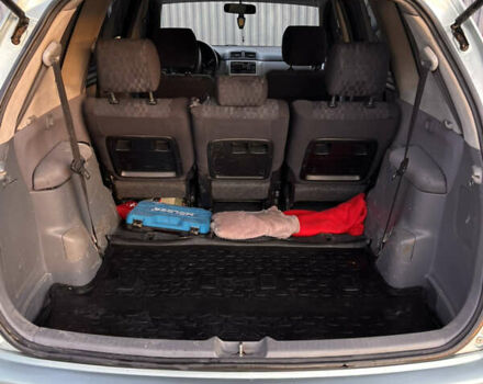 Зеленый Тойота Авенсис Версо, объемом двигателя 2 л и пробегом 330 тыс. км за 4950 $, фото 11 на Automoto.ua