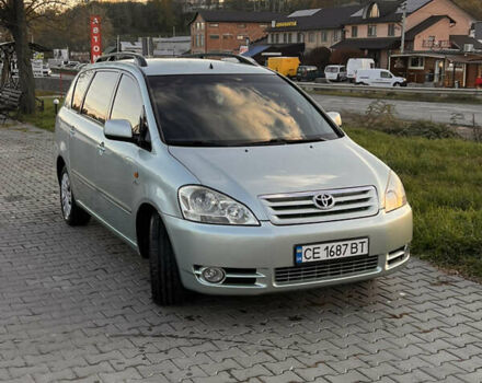 Зеленый Тойота Авенсис Версо, объемом двигателя 2 л и пробегом 330 тыс. км за 4950 $, фото 1 на Automoto.ua