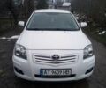 Білий Тойота Авенсіс, об'ємом двигуна 2 л та пробігом 206 тис. км за 7400 $, фото 1 на Automoto.ua