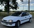 Білий Тойота Авенсіс, об'ємом двигуна 2 л та пробігом 329 тис. км за 2200 $, фото 1 на Automoto.ua