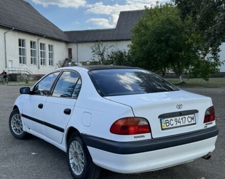 Білий Тойота Авенсіс, об'ємом двигуна 2 л та пробігом 329 тис. км за 2200 $, фото 3 на Automoto.ua