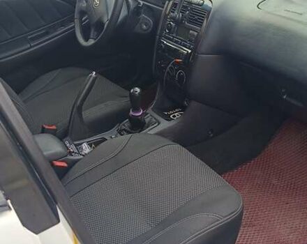 Белый Тойота Авенсис, объемом двигателя 2 л и пробегом 550 тыс. км за 3800 $, фото 14 на Automoto.ua