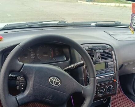 Белый Тойота Авенсис, объемом двигателя 2 л и пробегом 550 тыс. км за 3800 $, фото 7 на Automoto.ua