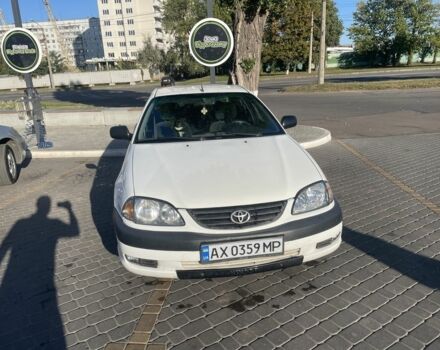 Белый Тойота Авенсис, объемом двигателя 1.8 л и пробегом 228 тыс. км за 4200 $, фото 12 на Automoto.ua