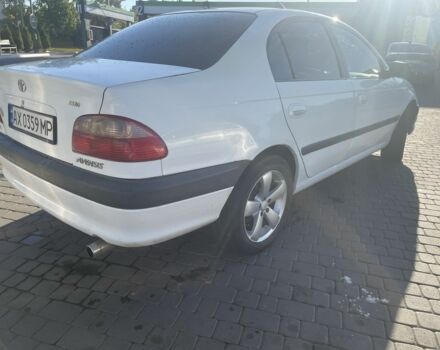 Белый Тойота Авенсис, объемом двигателя 1.8 л и пробегом 228 тыс. км за 4200 $, фото 9 на Automoto.ua