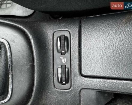 Білий Тойота Авенсіс, об'ємом двигуна 1.8 л та пробігом 178 тис. км за 3800 $, фото 14 на Automoto.ua