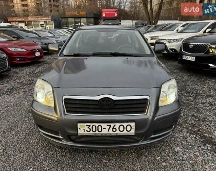 Білий Тойота Авенсіс, об'ємом двигуна 1.8 л та пробігом 178 тис. км за 3800 $, фото 1 на Automoto.ua
