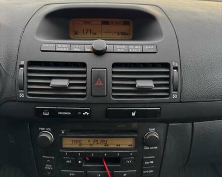 Білий Тойота Авенсіс, об'ємом двигуна 1.8 л та пробігом 178 тис. км за 3800 $, фото 16 на Automoto.ua